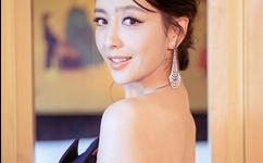 澳高官演讲中狂咳